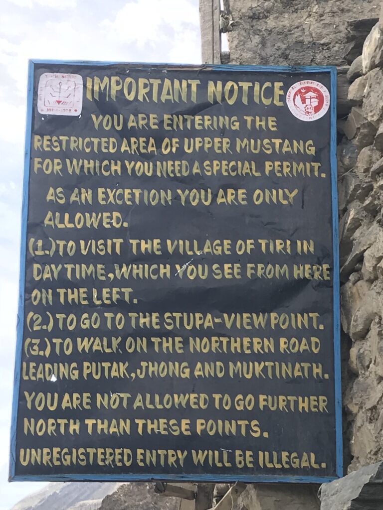 Image of sign at the border of the restricted area