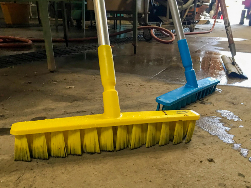 Farmer's Favorites: Cleaning Tools – UVM Extension Ag Engineering