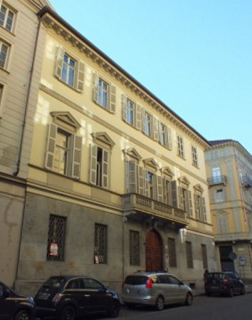 Street view of the Casa d'Angennes.