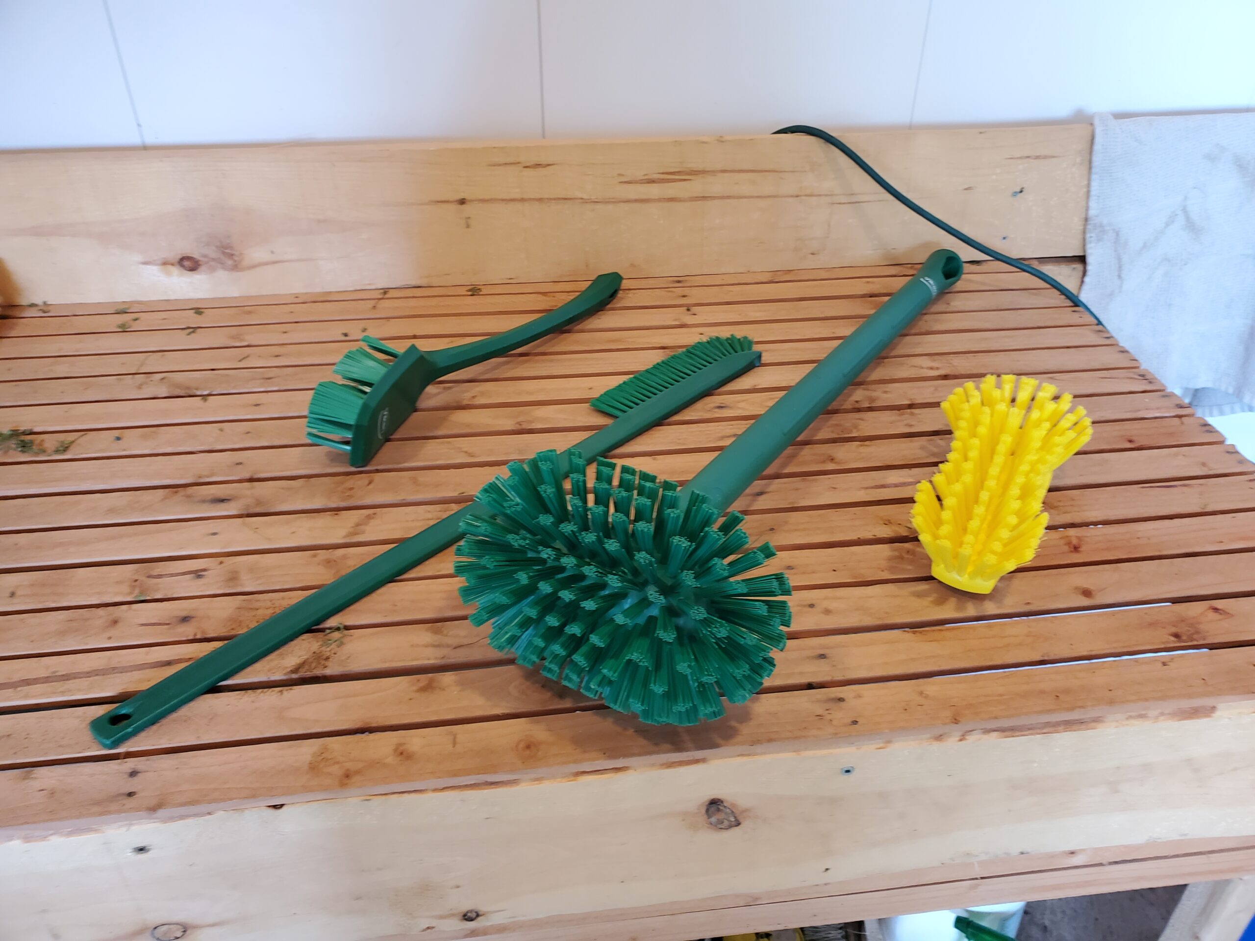 Farmer's Favorites: Cleaning Tools – UVM Extension Ag Engineering