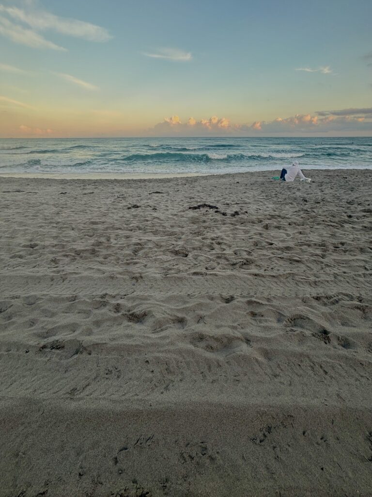 📍Boca Raton 
This picture is during the evening right as sunset starts. Even though its on the East side, the sunset it still breathtaking. This is my favorite spot to be when Im home.
